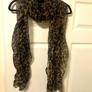 Leopard print scarf